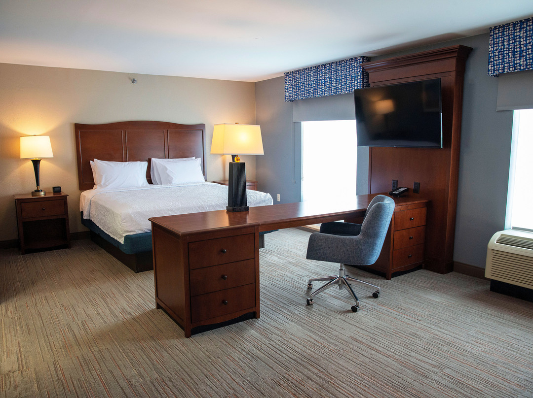 Hampton Inn & Suites Jacksonville主图