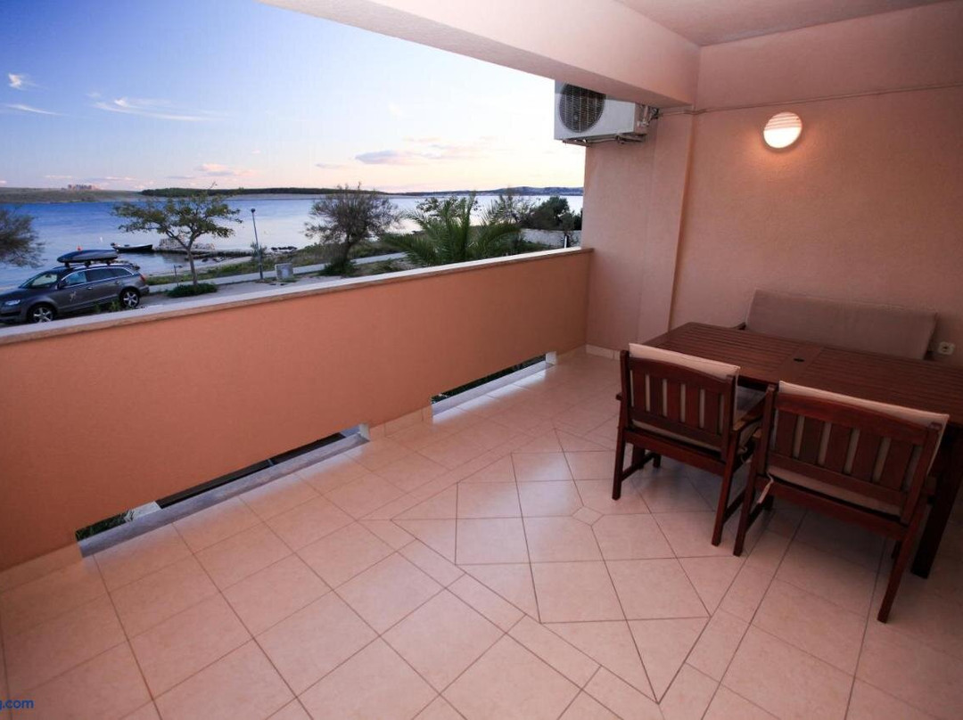 Apartments Miroslav