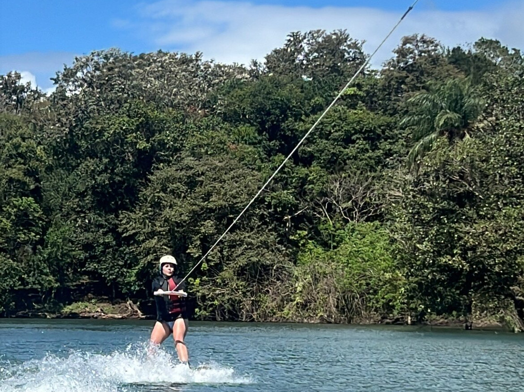 FlyZone Wakeboard School景点图片