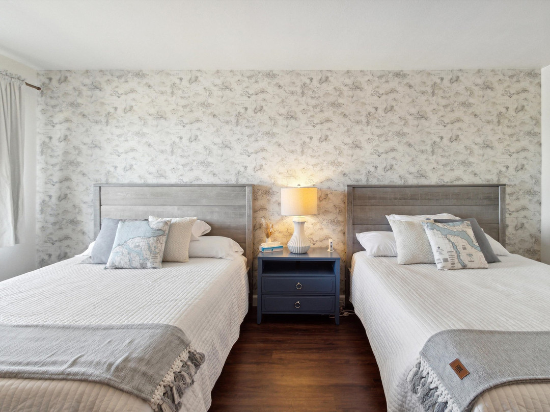 The Bay Inn Of Petoskey主图