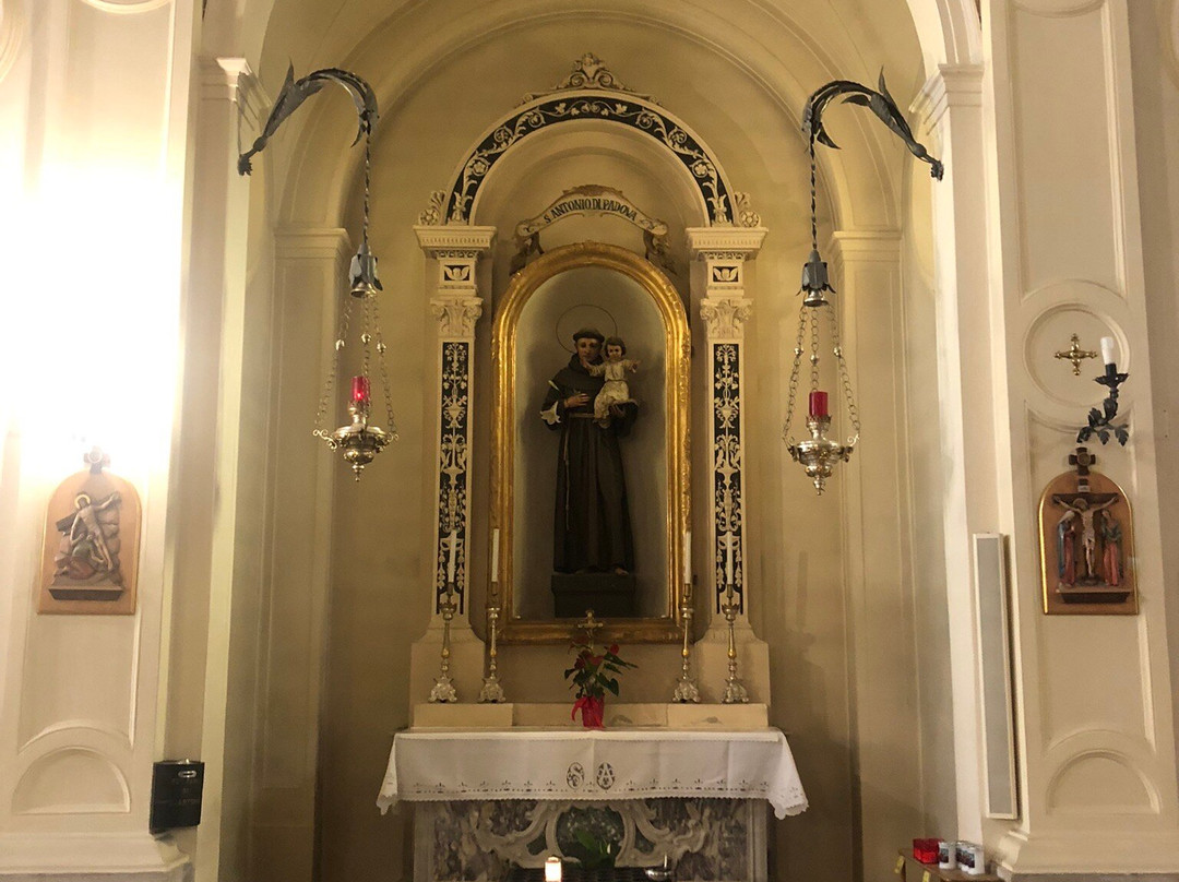 Chiesa Parrocchiale dei Santi Giacomo Apostolo e Nicola Vescovo景点图片