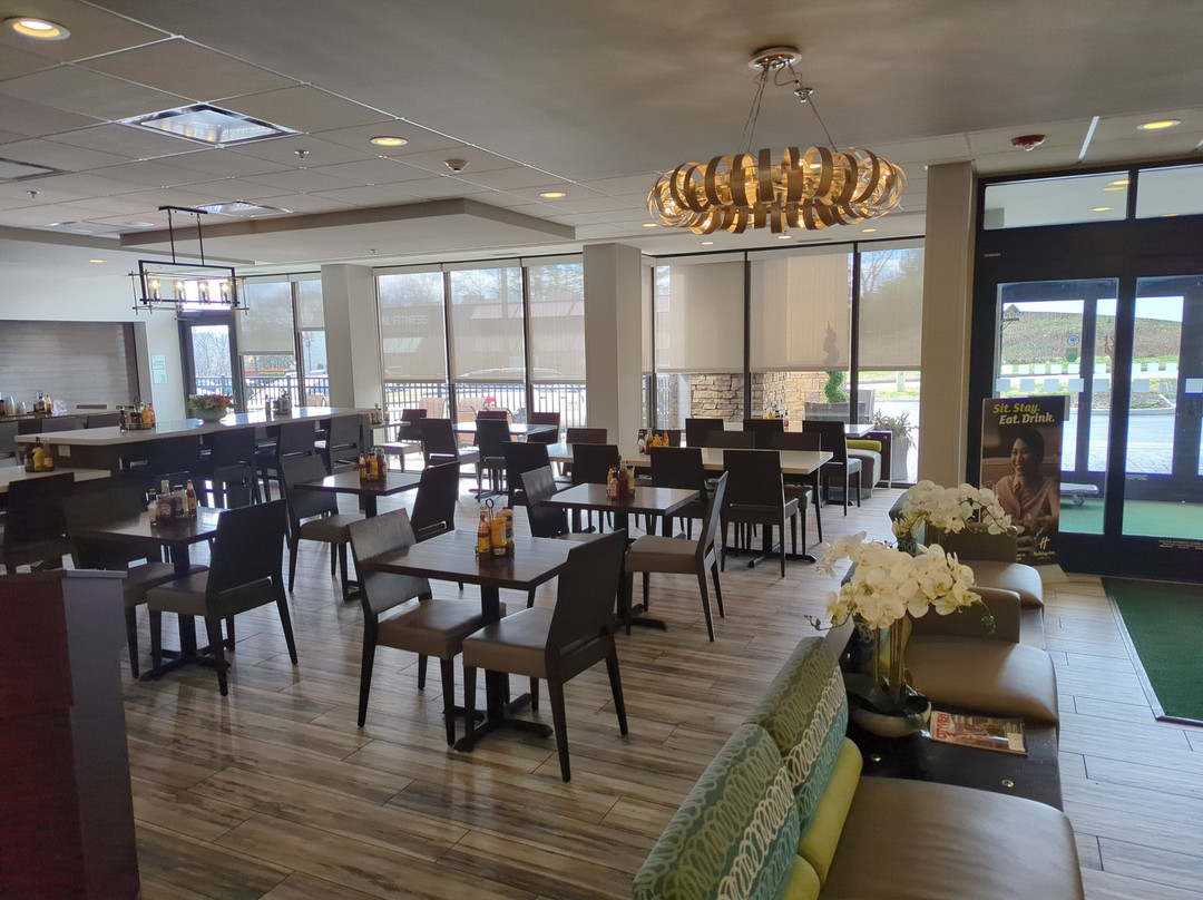 Holiday Inn Knoxville N - Merchant Drive By IHG主图