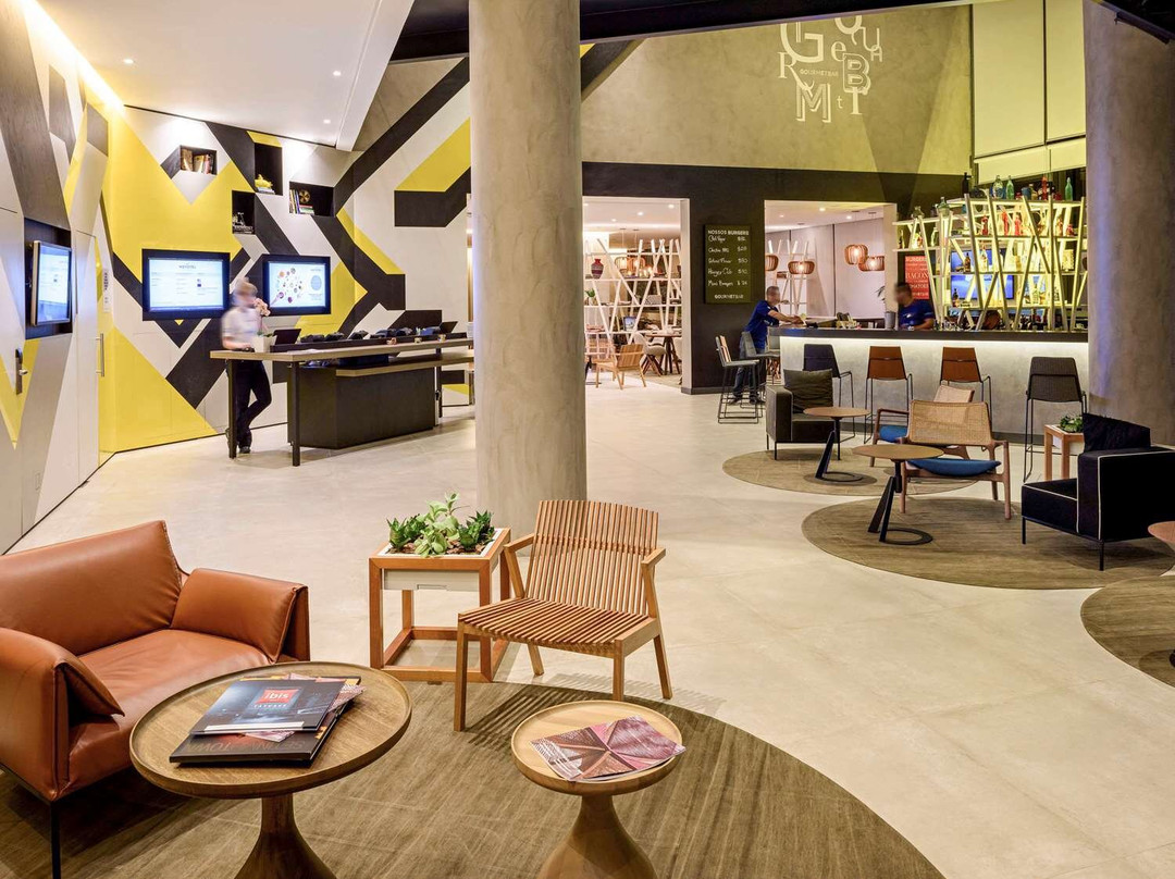 索罗卡巴诺富特酒店主图