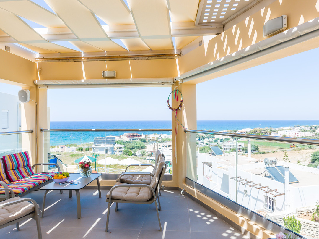 Radamanthys  Hotel  Apartments主图