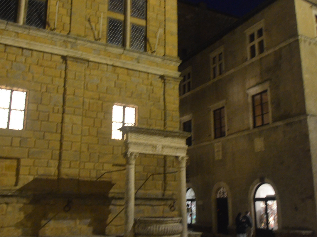 Pozzo dei Cani-皮恩扎必去景点