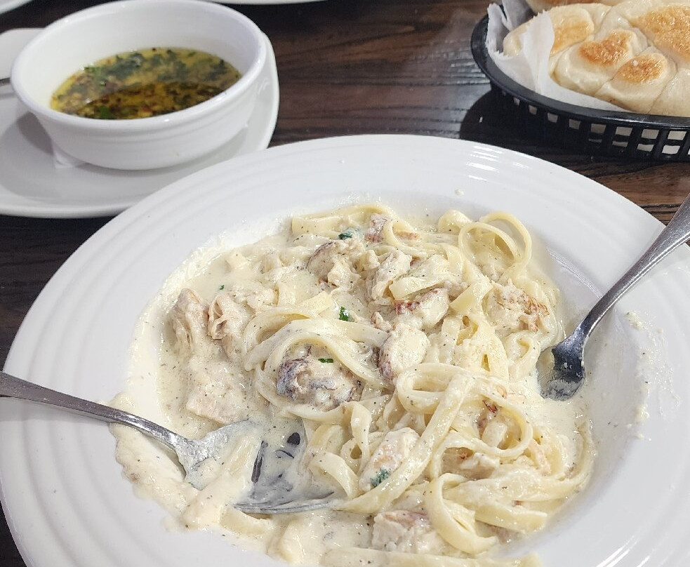 Val's Italian Restaurant & Pizza