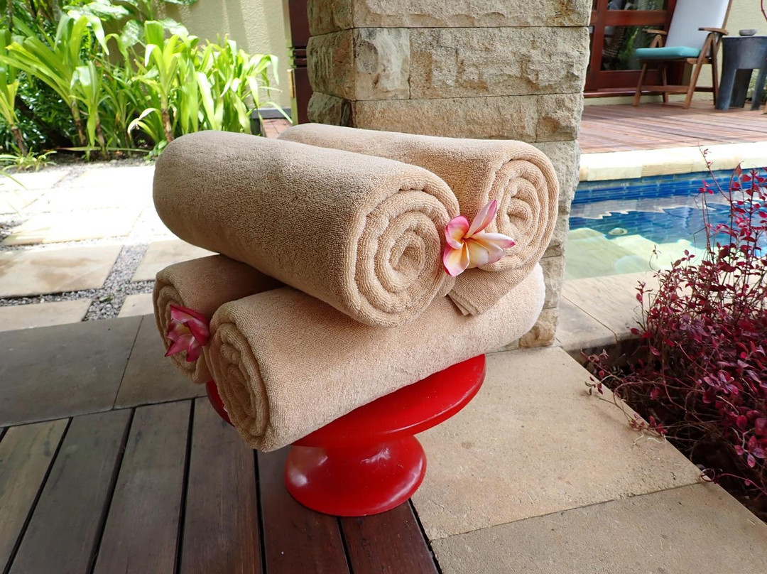 西南阳光酒店主图