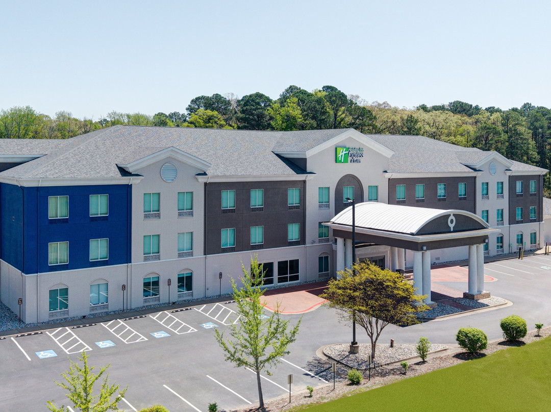 Holiday Inn Express & Suites Little Rock-west By IHG