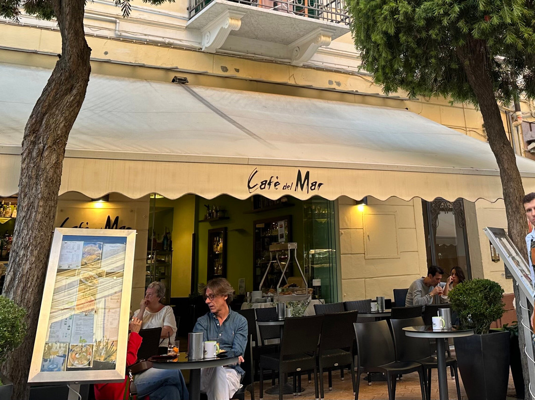 Cafe del Mar-迪亚诺马里纳必去景点