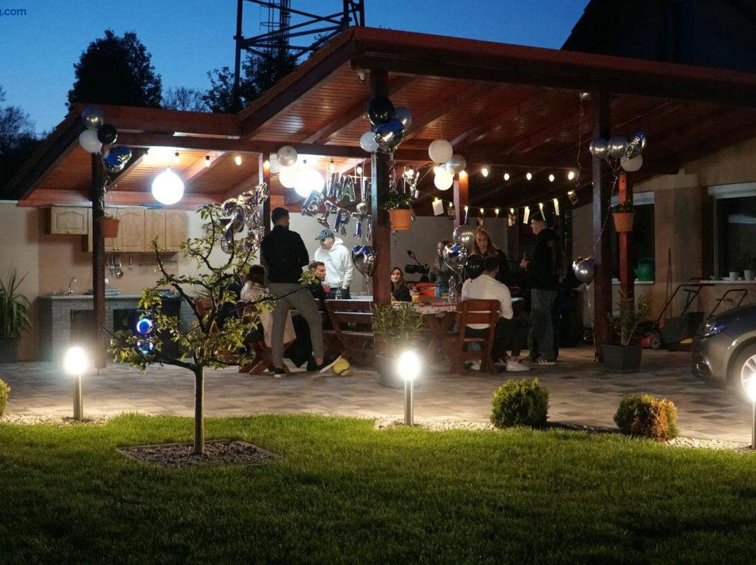 Eplenyi Apartmanhaz