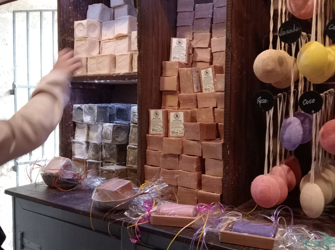 La Savonnerie-Charroux必去景点