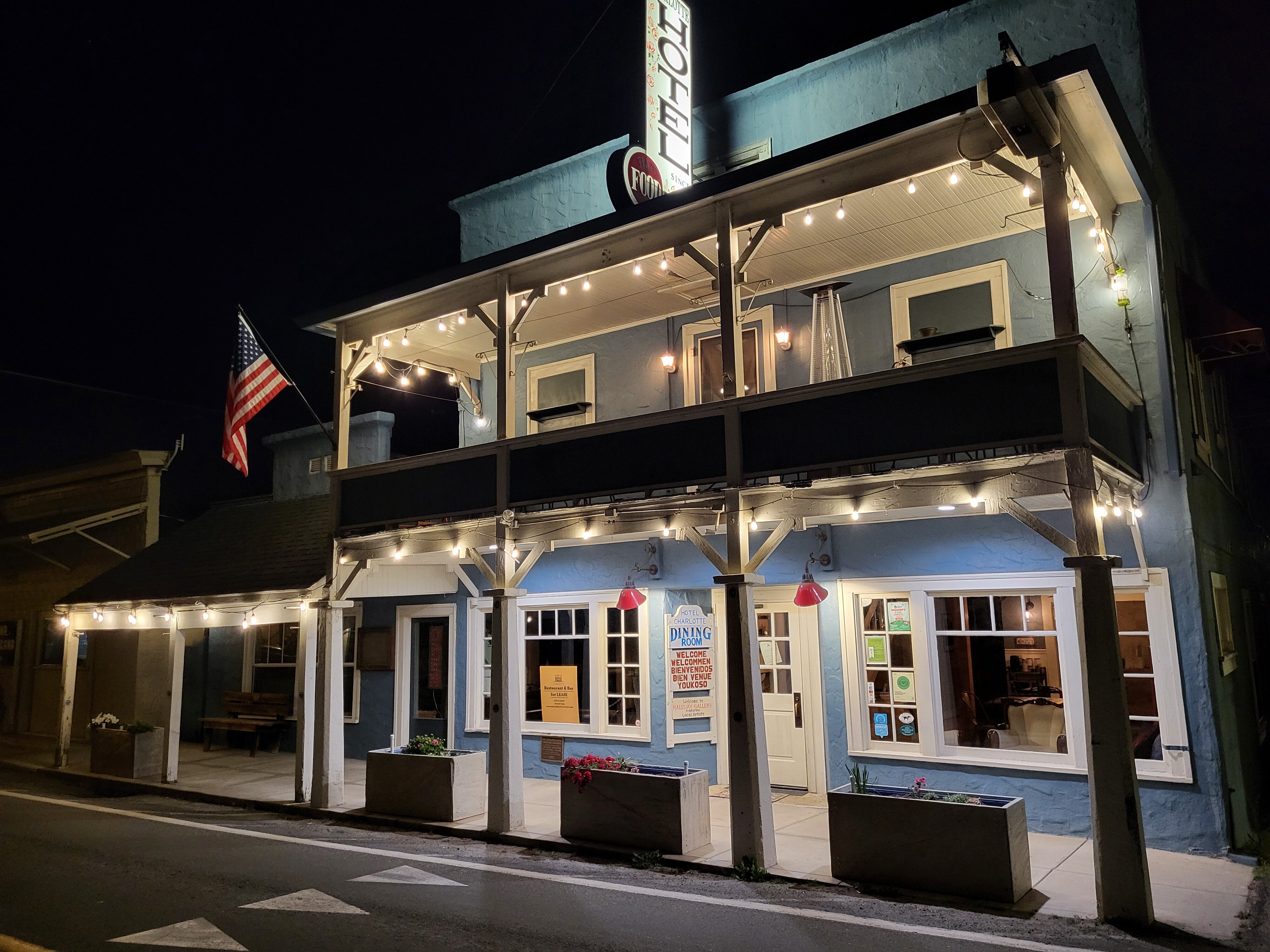 夏洛特酒店-官方