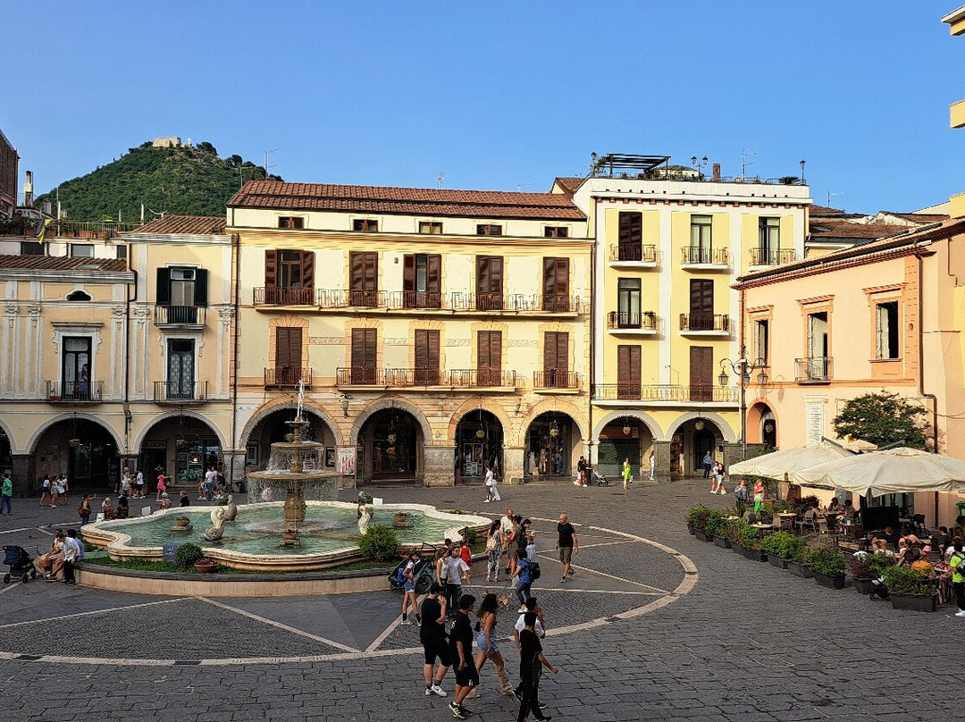 Piazza del Duomo-卡瓦德蒂雷尼必去景点
