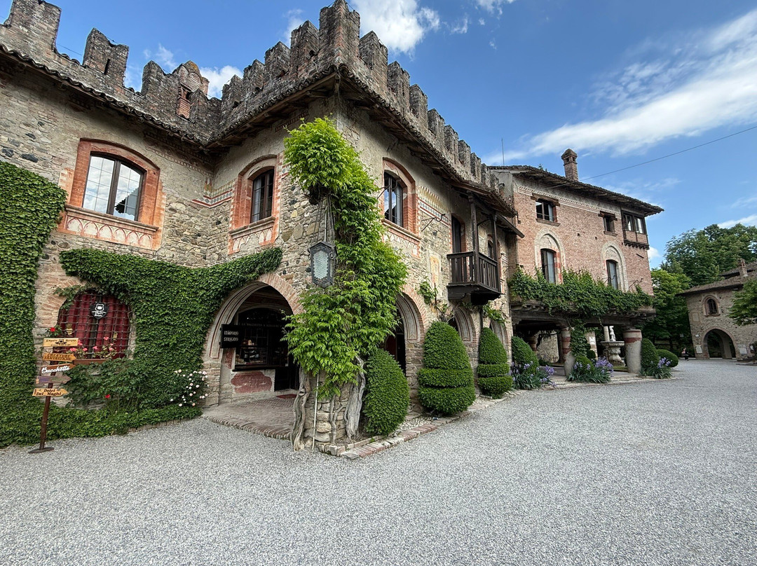 Borgo Storico Di Grazzano Visconti景点图片