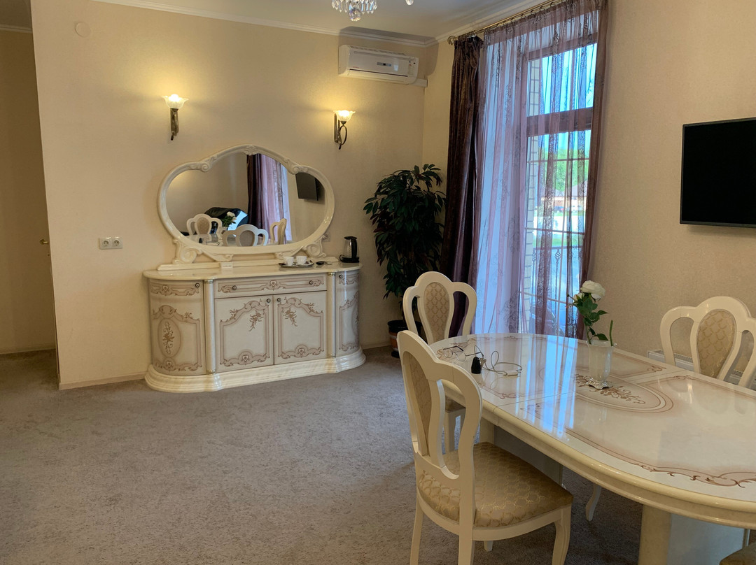 Aleksandrovka酒店住宿-Hotel Vivaldi