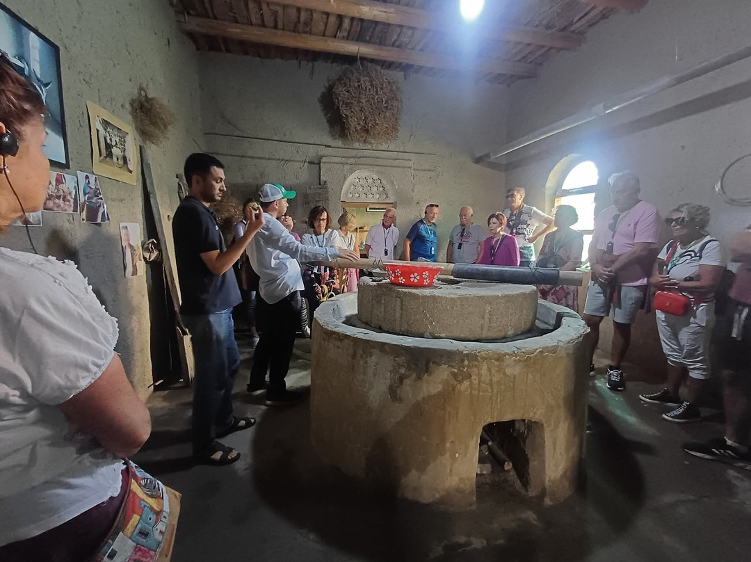 Gijduvan ceramics of The Narzullaevs-Gijduvan必去景点