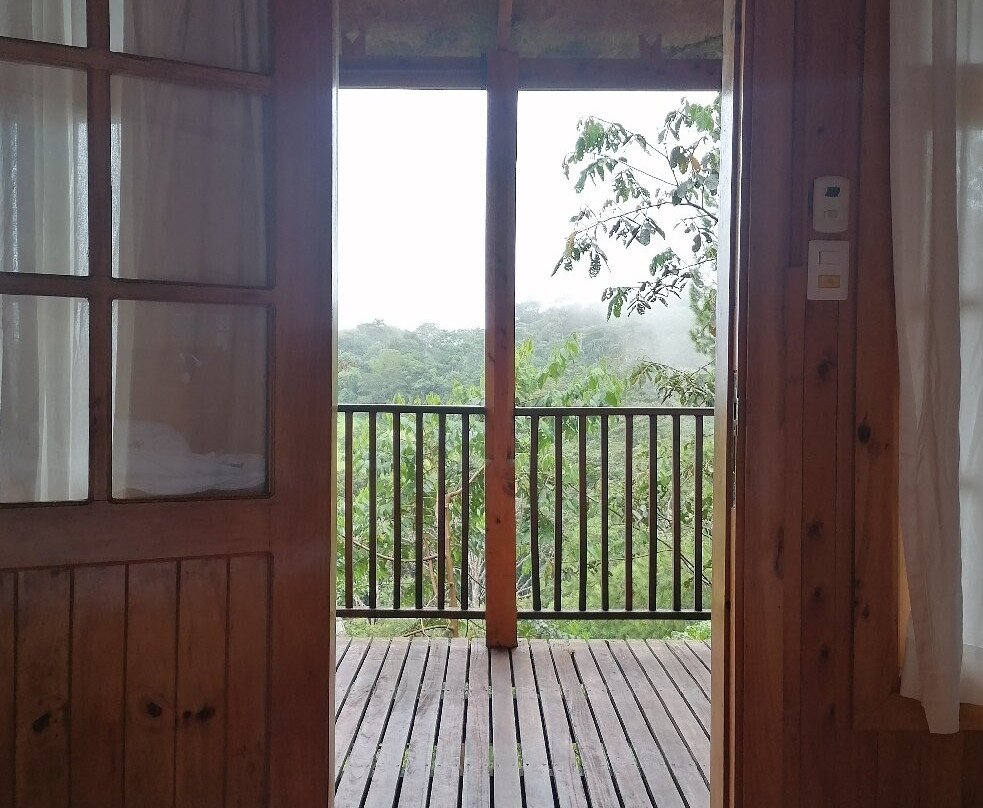 Altares de Oxapampa主图