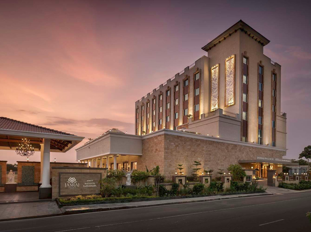 Jasraj Palace Yavatmal Hotel, A Member Of Radisson Individuals