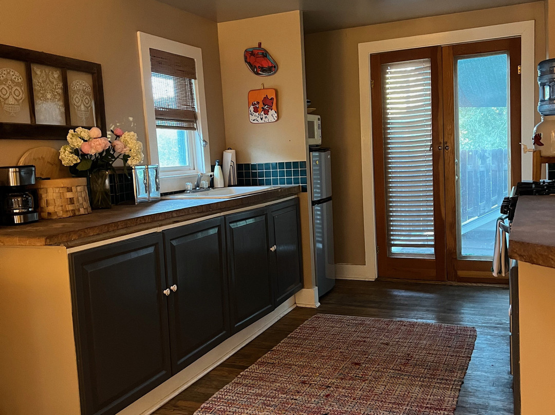 Java Junction 2nd Floor Lodging主图