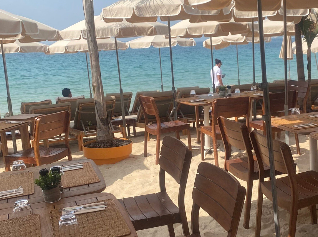 Yolo Plage-若安乐松必去景点
