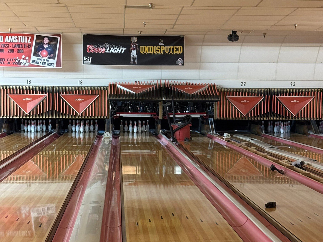 River City Bowl-a-way-Napoleon必去景点