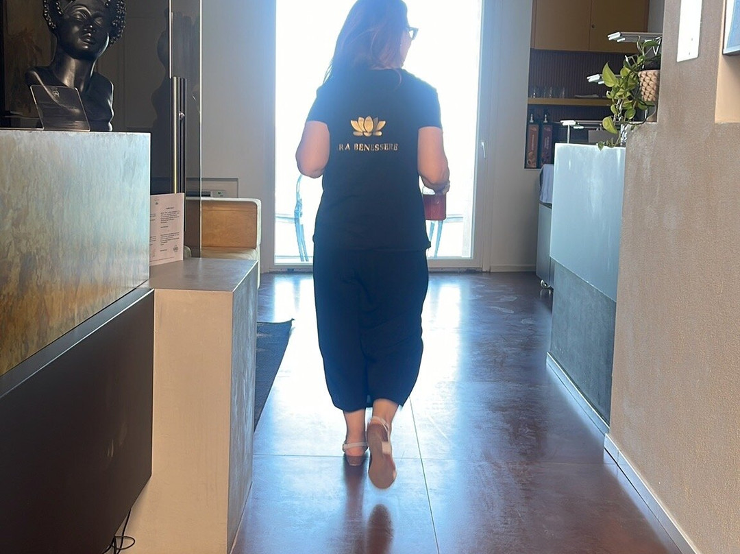 狄奥尼修斯王豪华套房酒店主图