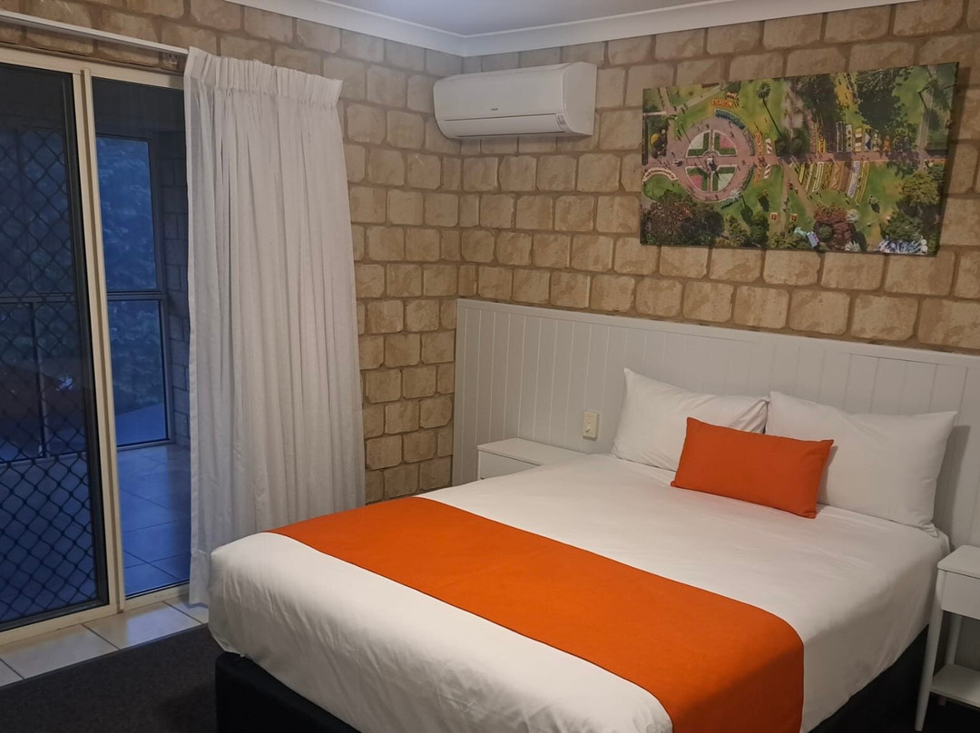 大分水岭村汽车旅馆主图