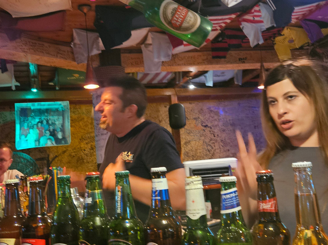 DNA Bar alikanas-Alykanas必去景点