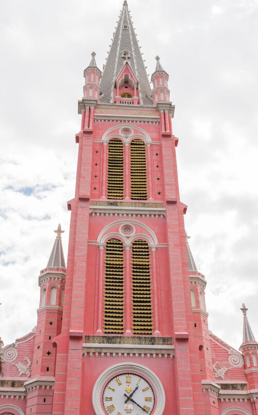 耶稣圣心堂-胡志明市必去景点