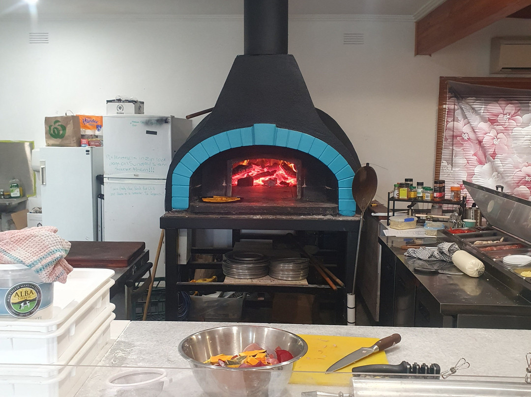 The Winey Bear Wine Bar (ex Loch Wine Bar)