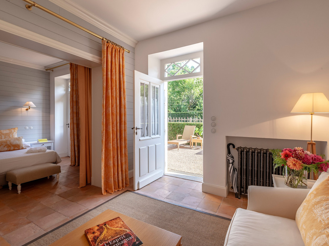 巴斯蒂德酒店主图