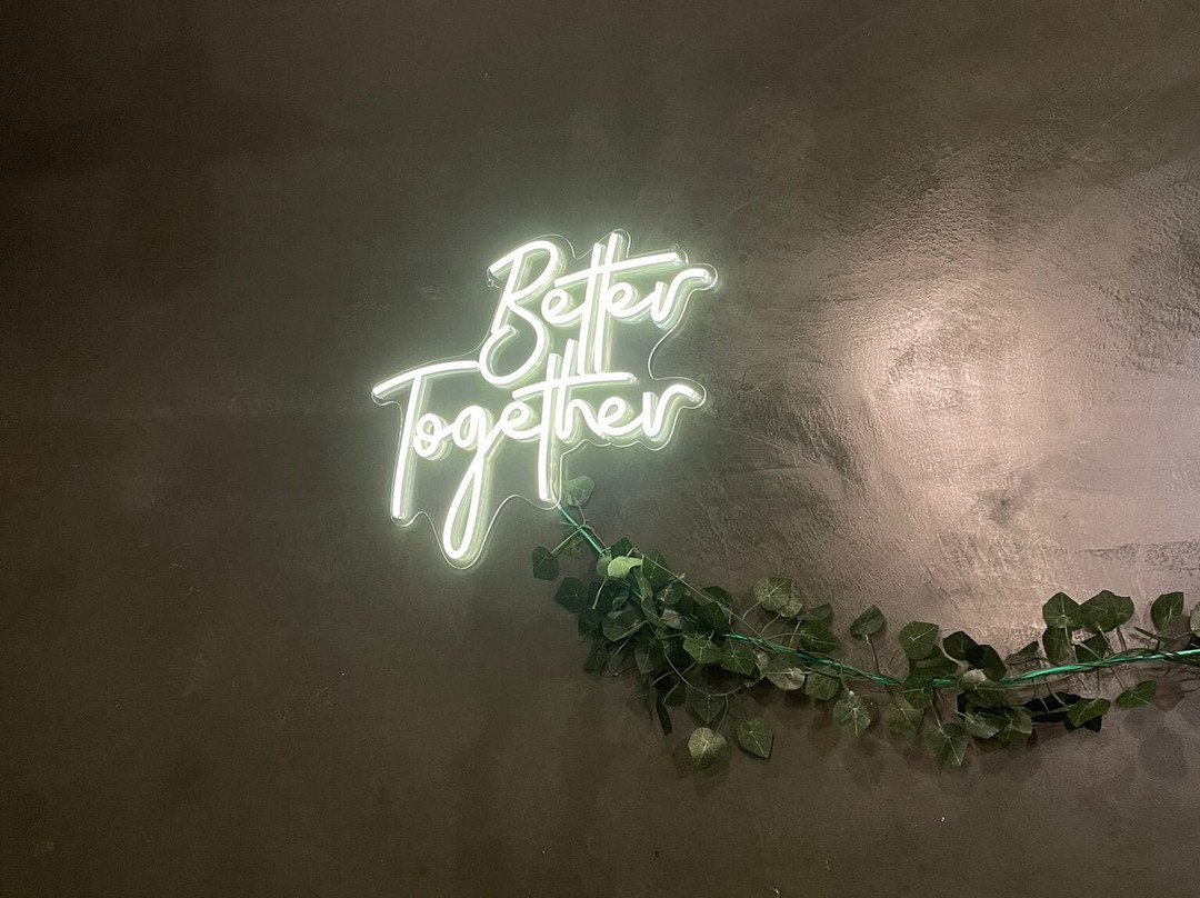 Frankie's cocktail pub