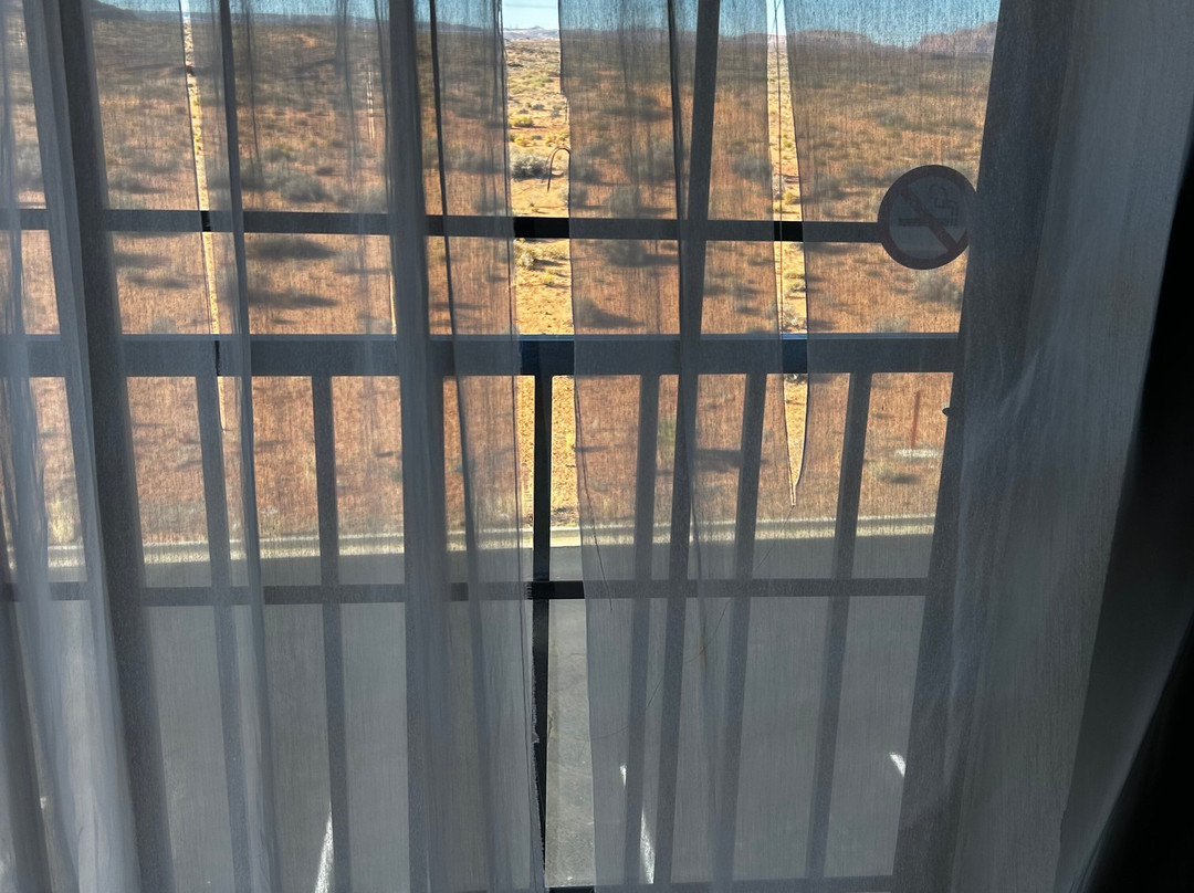 佩吉/鲍威尔湖戴斯套房酒店主图