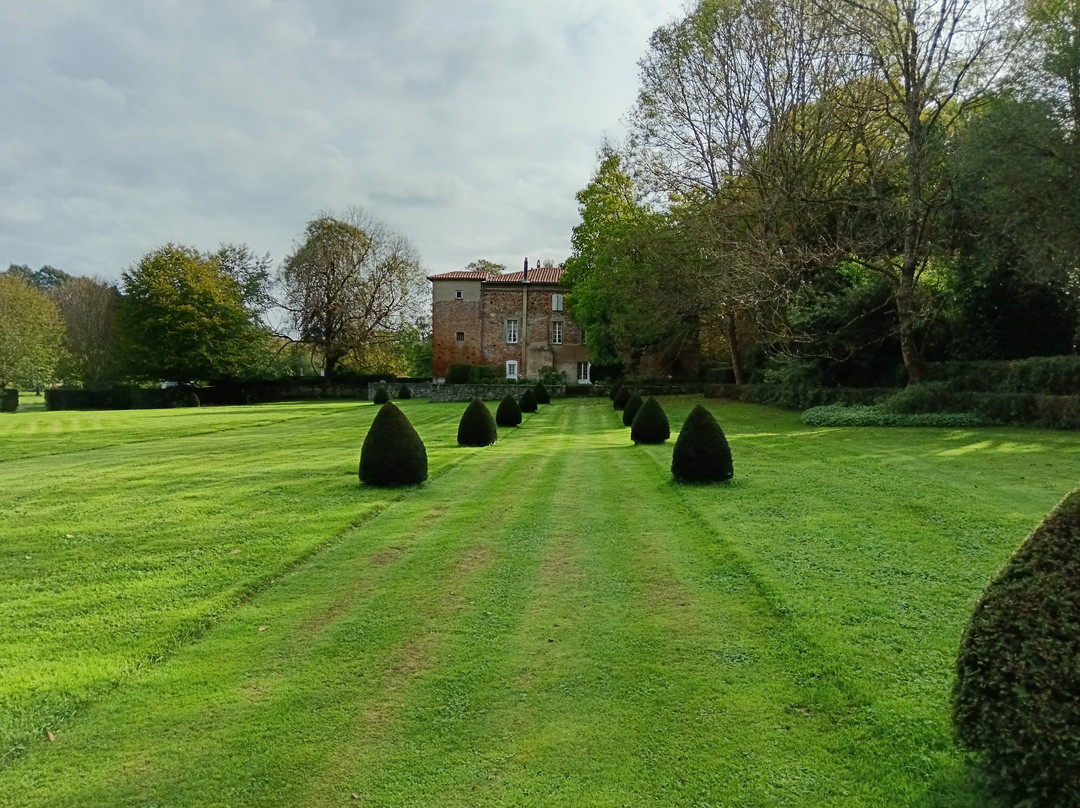 Abbaye de Combelongue-Rimont必去景点