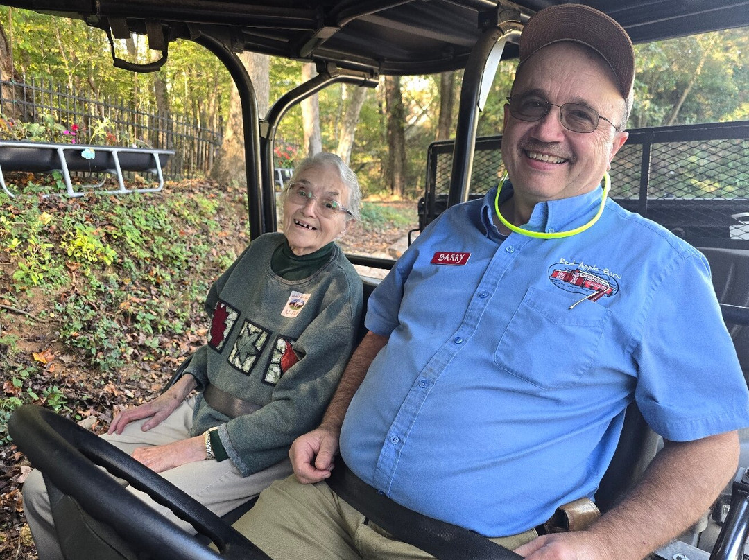 Red Apple Barn-Ellijay必去景点