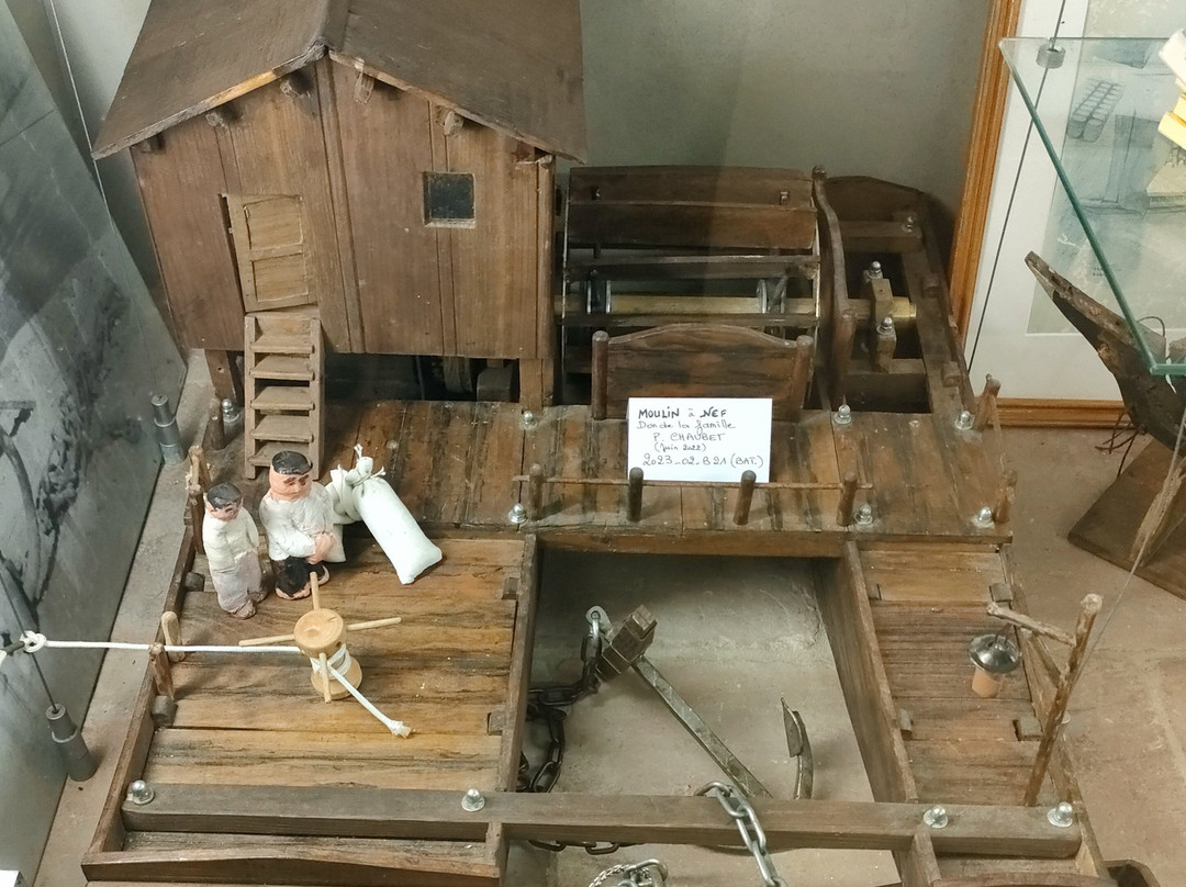 Musee de la Faience et de la Batellerie-Auvillar必去景点