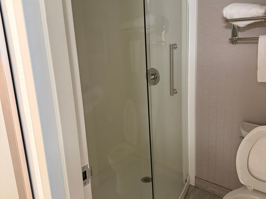 Holiday Inn Knoxville N - Merchant Drive By IHG主图