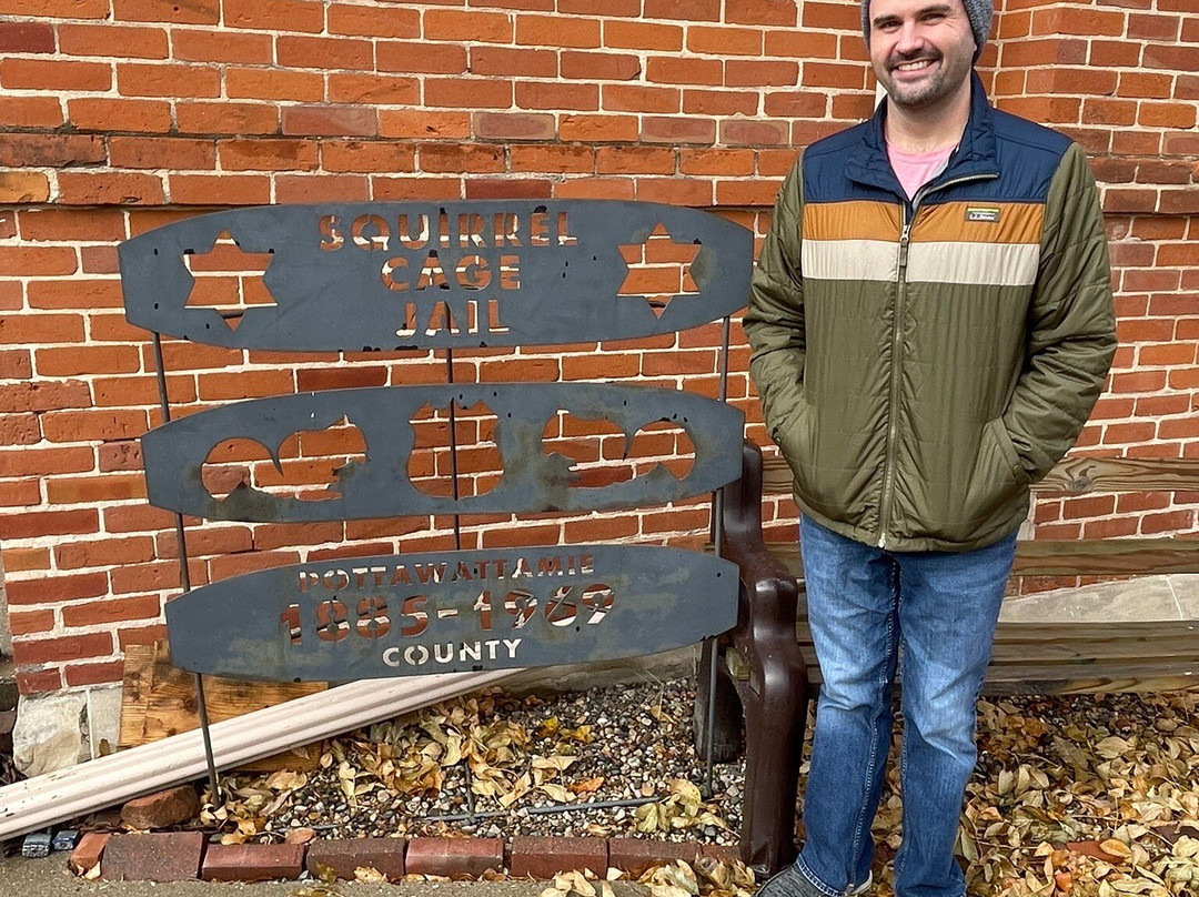 Squirrel Cage Jail-康瑟尔布拉夫斯必去景点