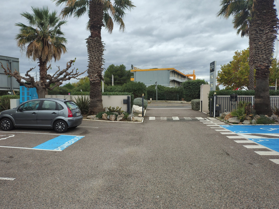 Brit Htel Porte d'Espagne主图