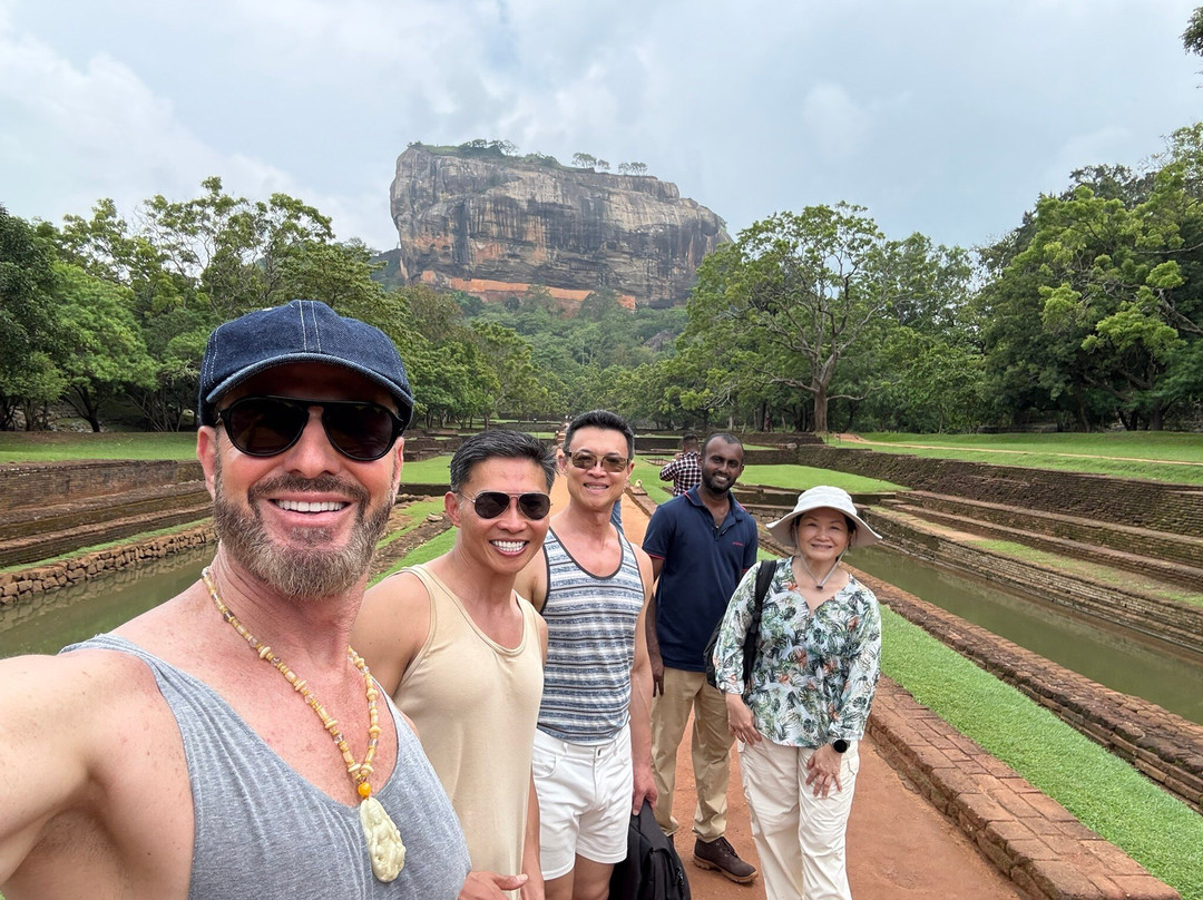 Milan M. Personal Driver Service Sri Lanka-锡吉里亚必去景点