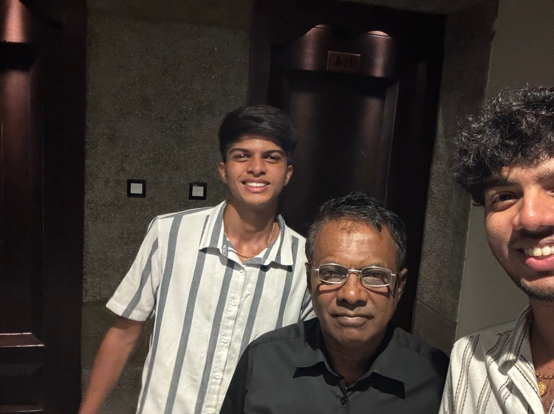 Oak Ray City Hotel主图