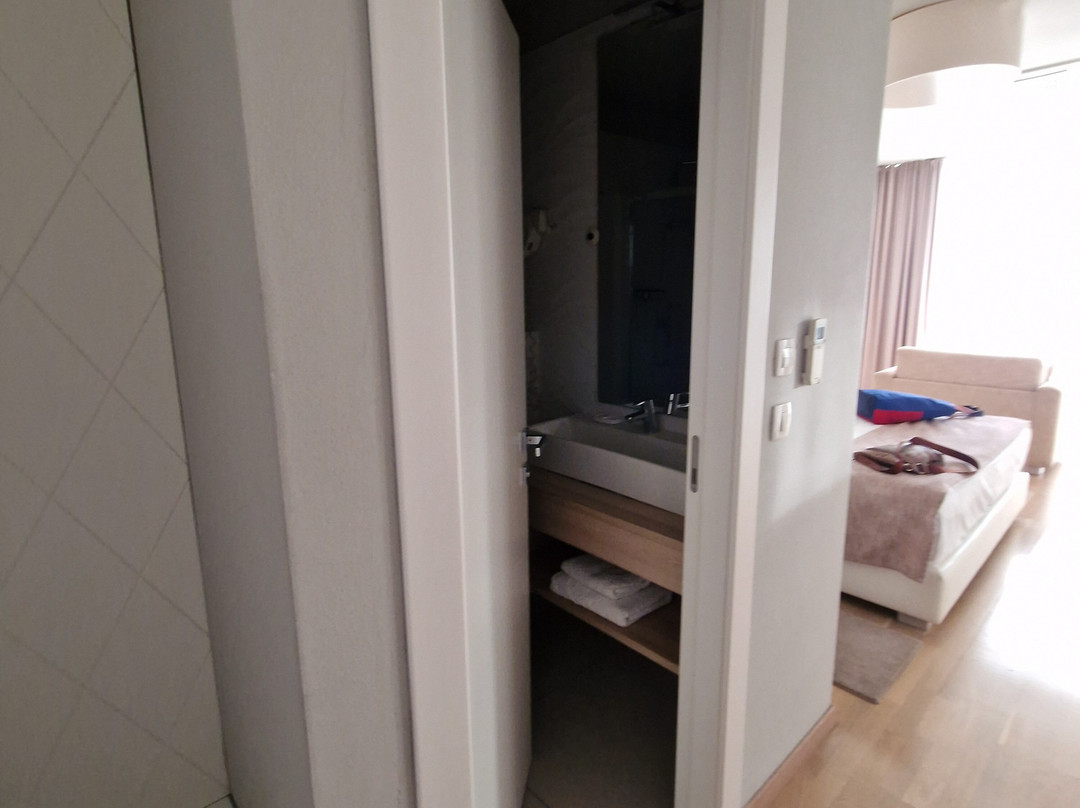 Apartments & Rooms Preelook主图