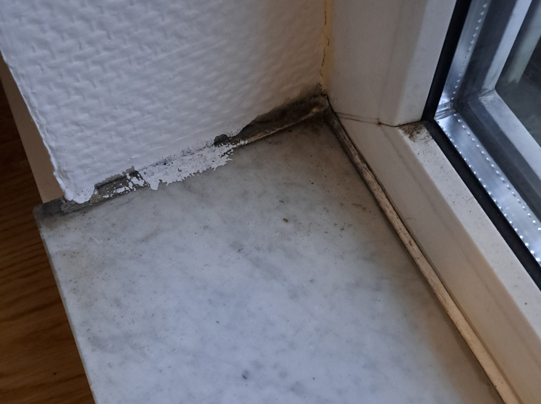 祖姆斯特奈恩是为赫臣酒店主图