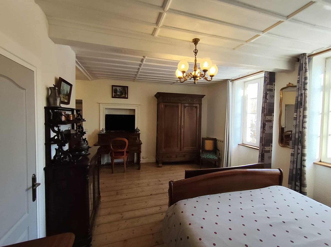 A la Grenouille主图