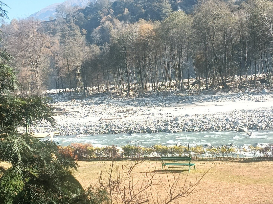 跨度温泉度假村主图