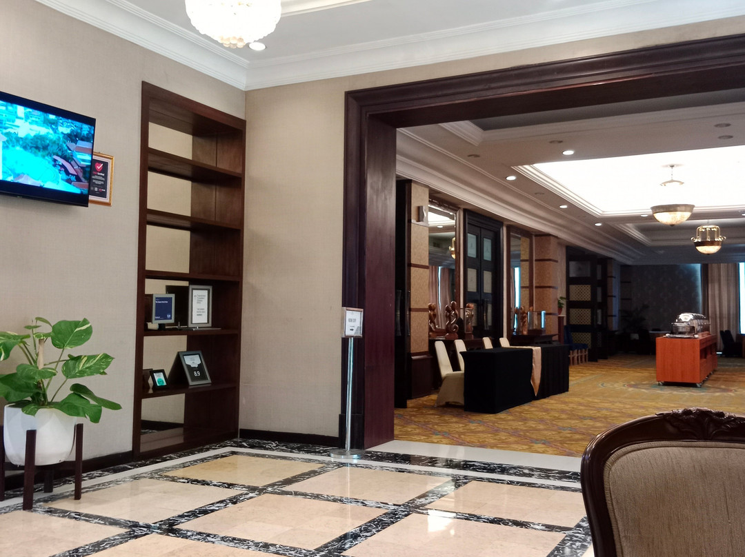 桑南索罗酒店主图