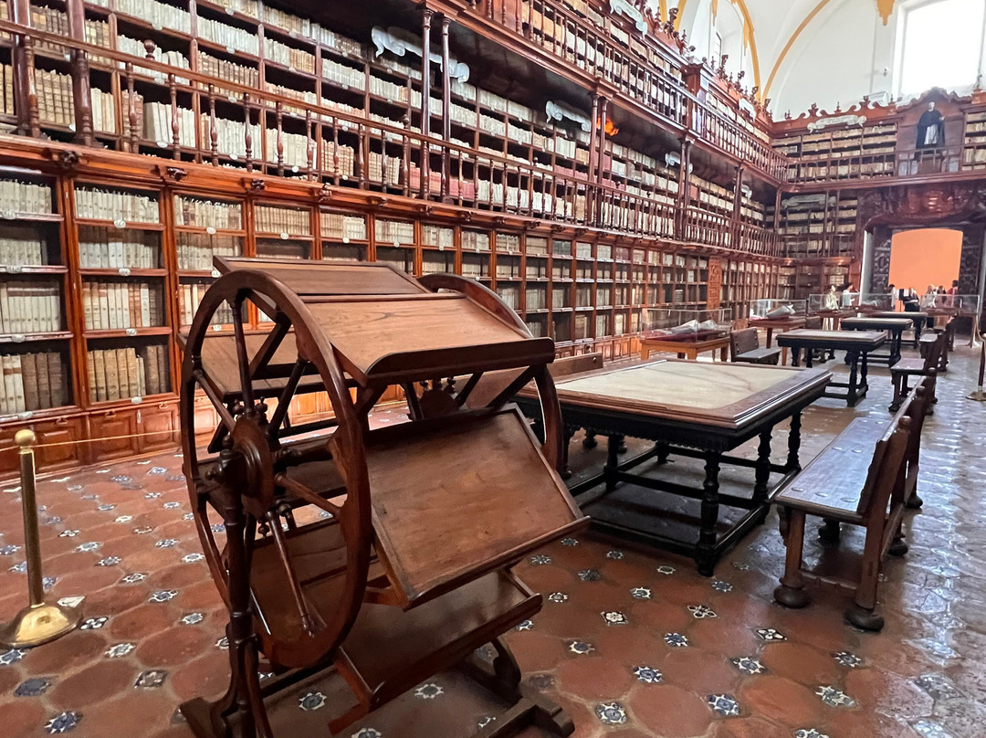 Biblioteca Palafoxiana-普埃布拉必去景点
