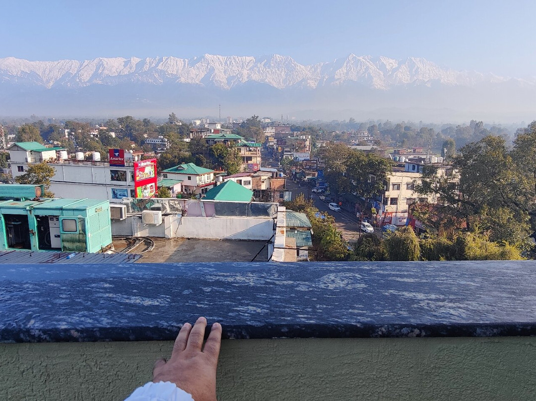 Hotel Clarks Inn Suites Kangra