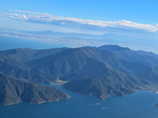 Golden Bay Air-塔卡卡必去景点