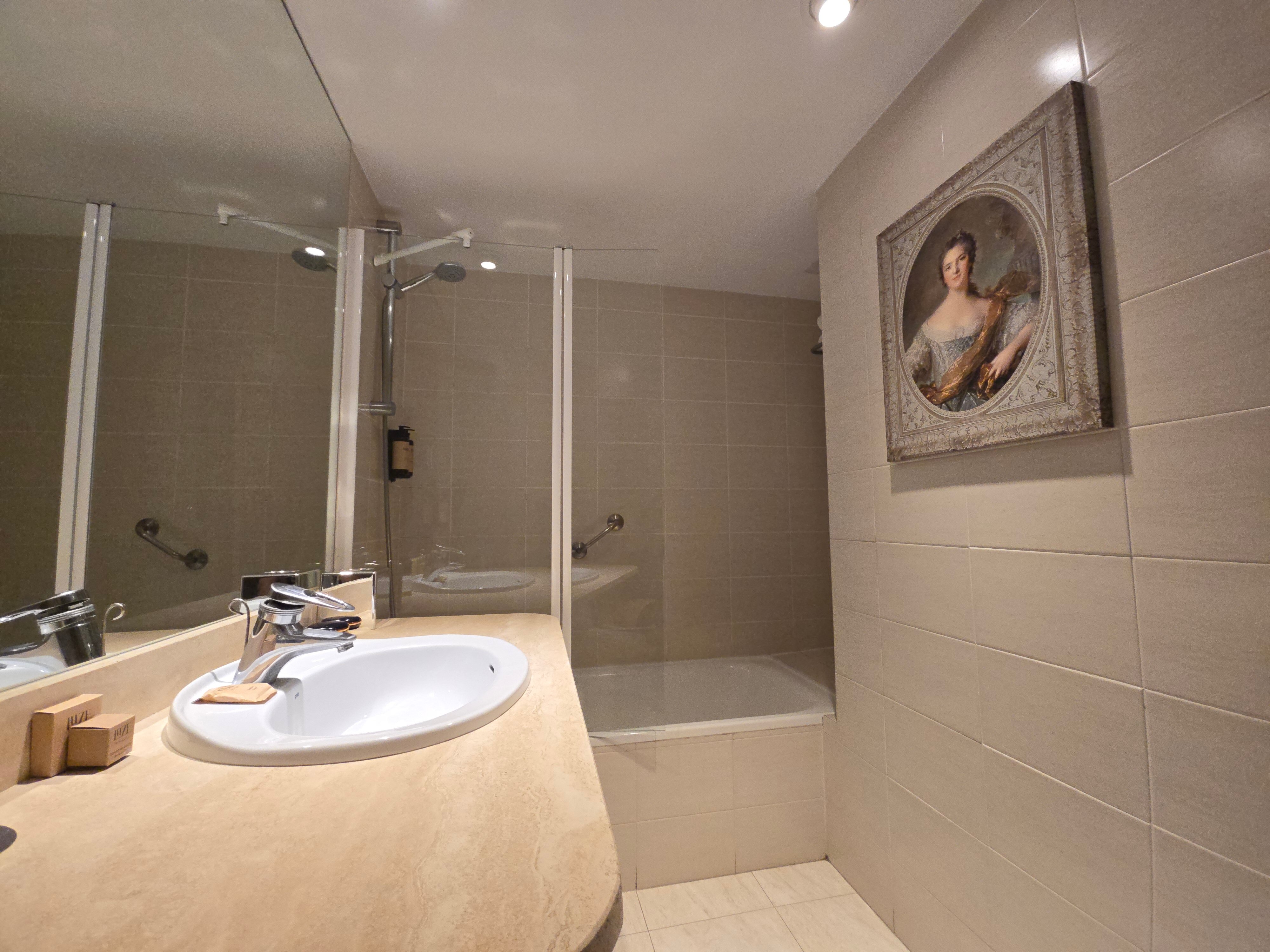 Hotel Luze El Toro Hotel-浴室